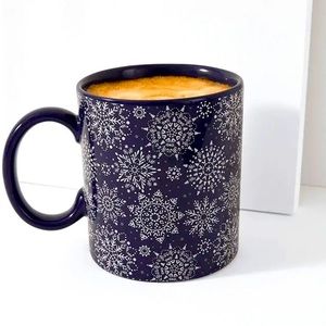 Chic & Tonic Navy/white Snowflake Mug 16 oz